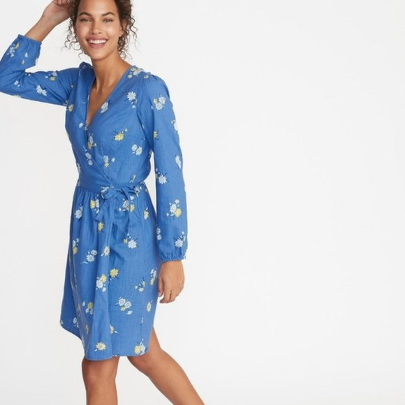 Old Navy Dresses & Skirts - Old Navy Floral Wrap Dress Cottagecore, size XL
